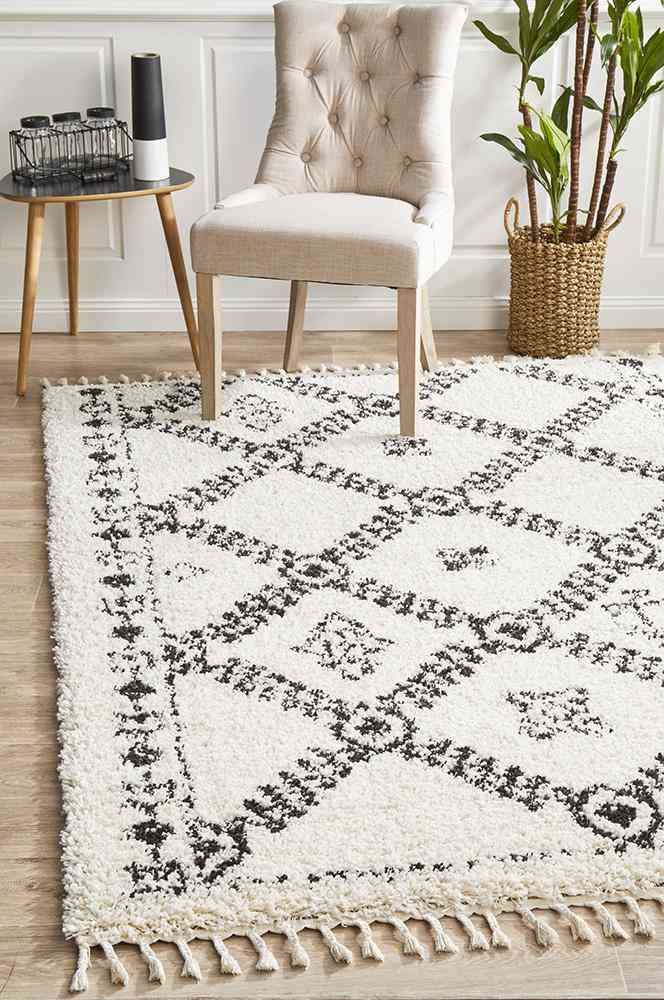 V107-SAF-33-WHT-400X300-207868-00 Saffron 33 White by Rug Culture - 400X300CM - RECTANGLE - Image 1