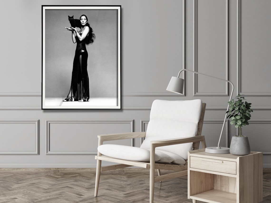 V207-2253-008-183941-02 Wall Art 100cmx150cm Cher Music Black and White, Black Frame Canvas - Image 3