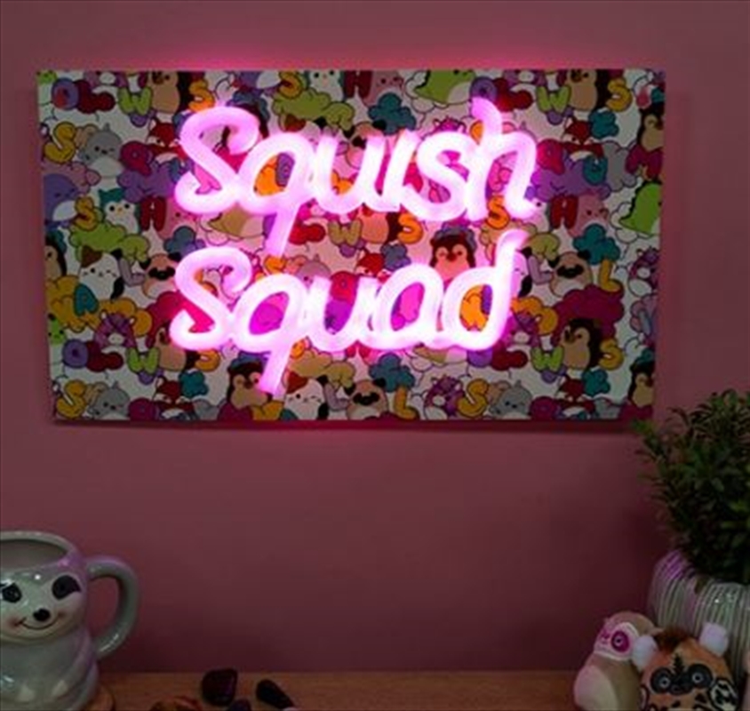 V210-3044736-202503071940-00 Squishmallows Squish Squad Neon Wall Light - Image 1