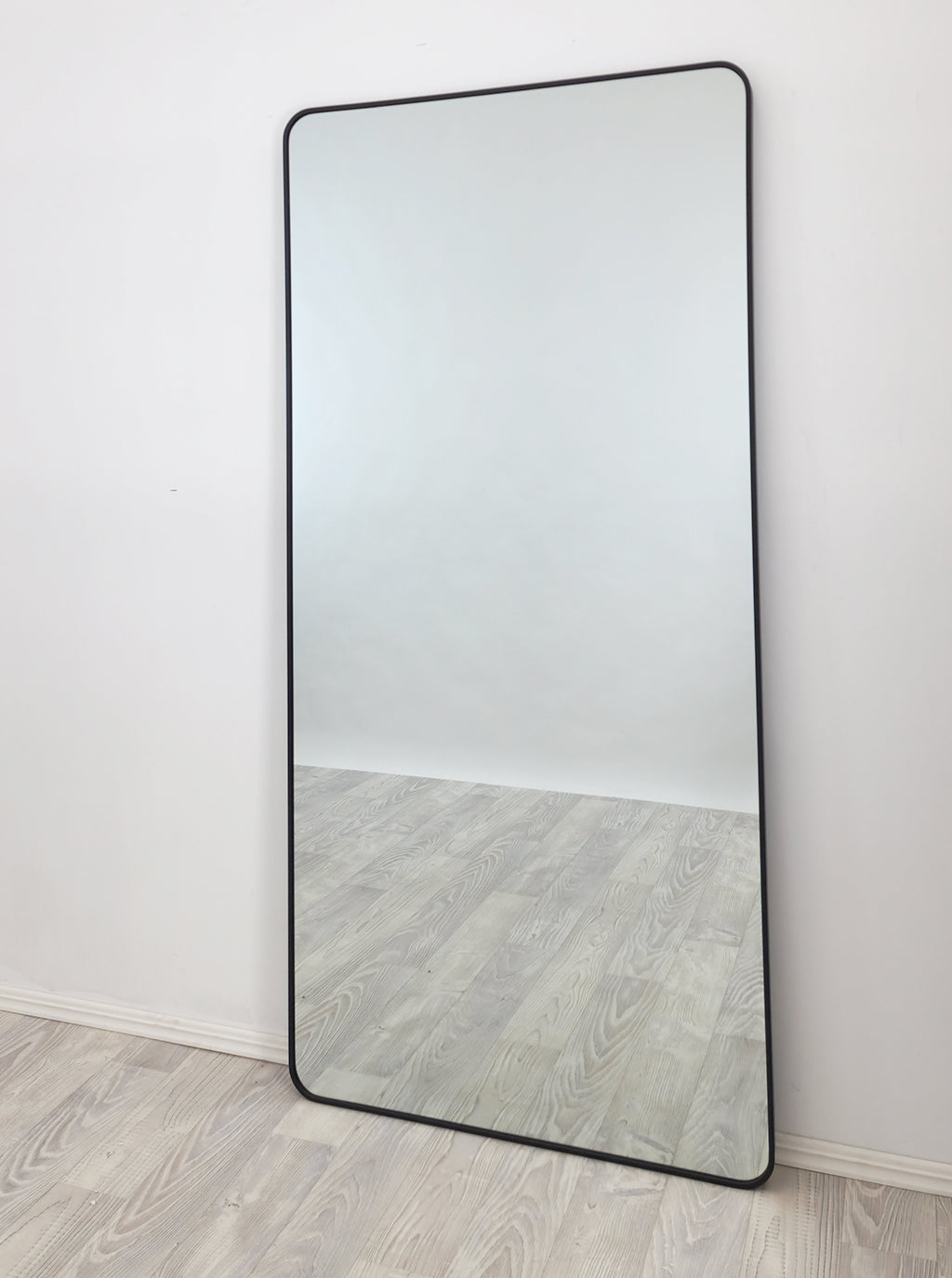 V292-MIRR-MTL033-71772-02 Black Metal Rectangle Mirror - X-Large 100cm x 200cm - Image 3