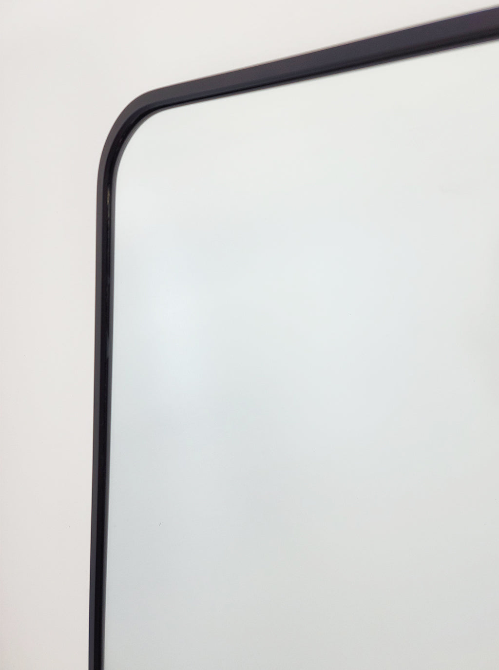 V292-MIRR-MTL033-71772-03 Black Metal Rectangle Mirror - X-Large 100cm x 200cm - Image 4