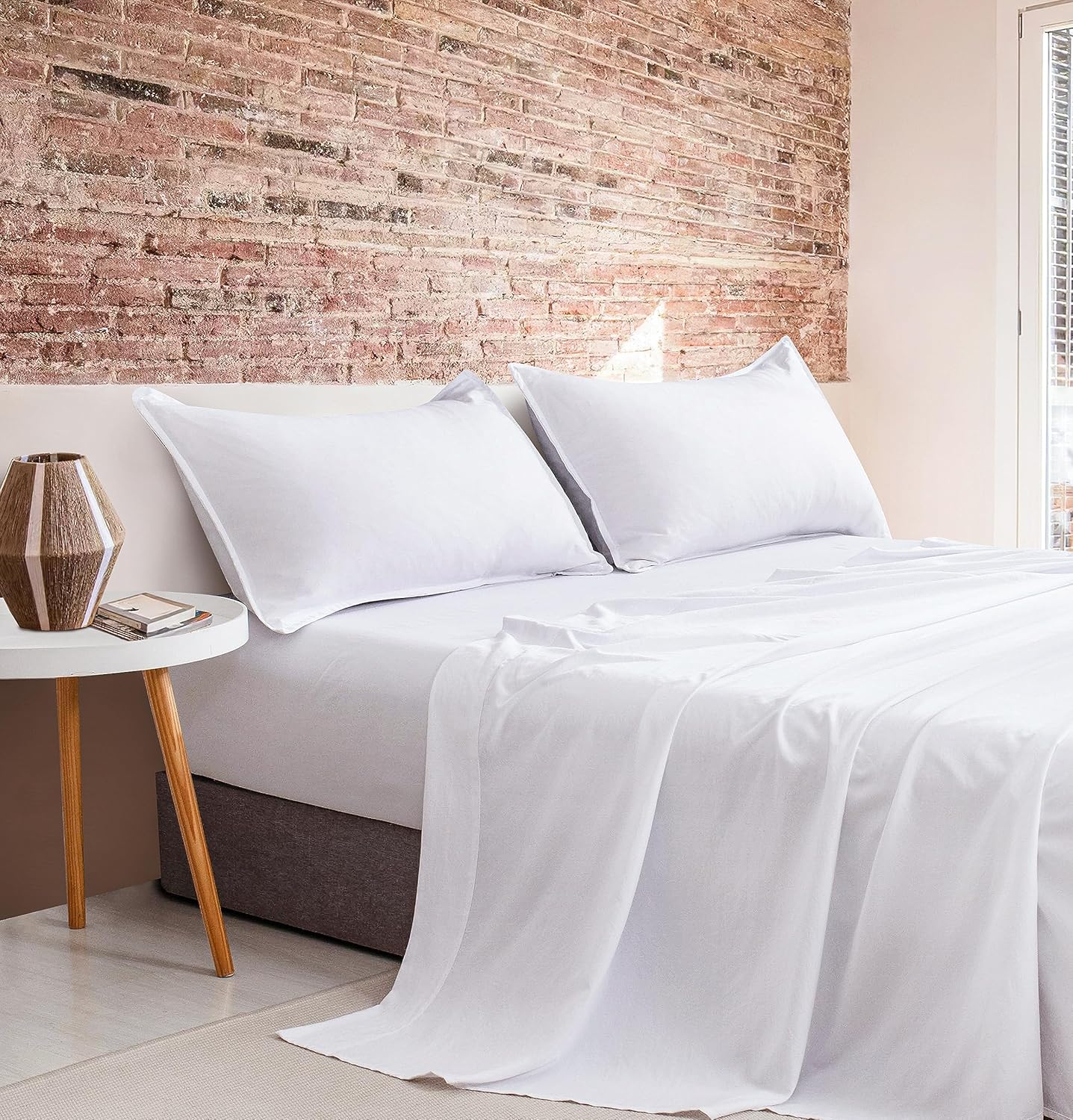 V439-KSSTWHITEWM-191285-00 Vintage Washed Microfibre Sheet Set with 1 Pillowcase - White - King Single - Image 1