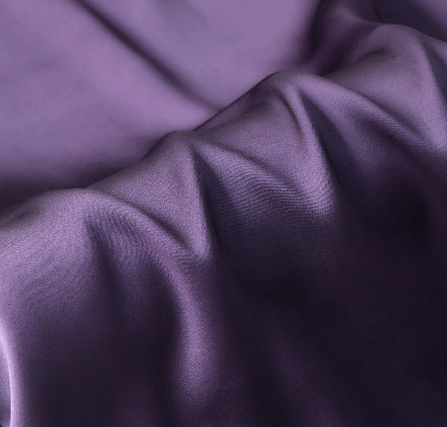 V439-PCSILKDP-191039-03 Luxury Pillowcase - 100% Pure Mulberry Silk on Both Sides - Dark Purple - Image 4