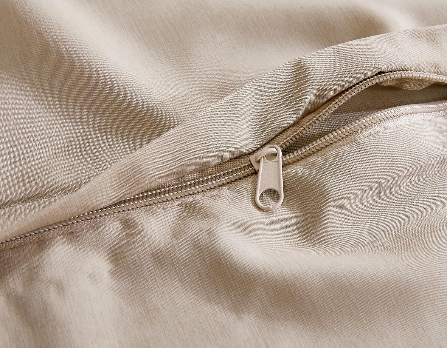 V439-SKQSBAMPOLYLINEN-210946-02 Bamboo Microfibre Quilt Cover Set - Linen - Super King - Image 3