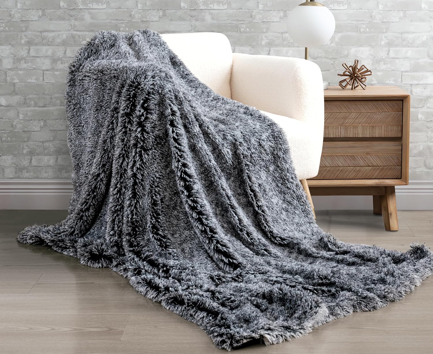 V439-TRSHAGGYCHAR-191081-01 Double Sided Fx Fur Shaggy Throw Blanket - Charcoal - Image 2