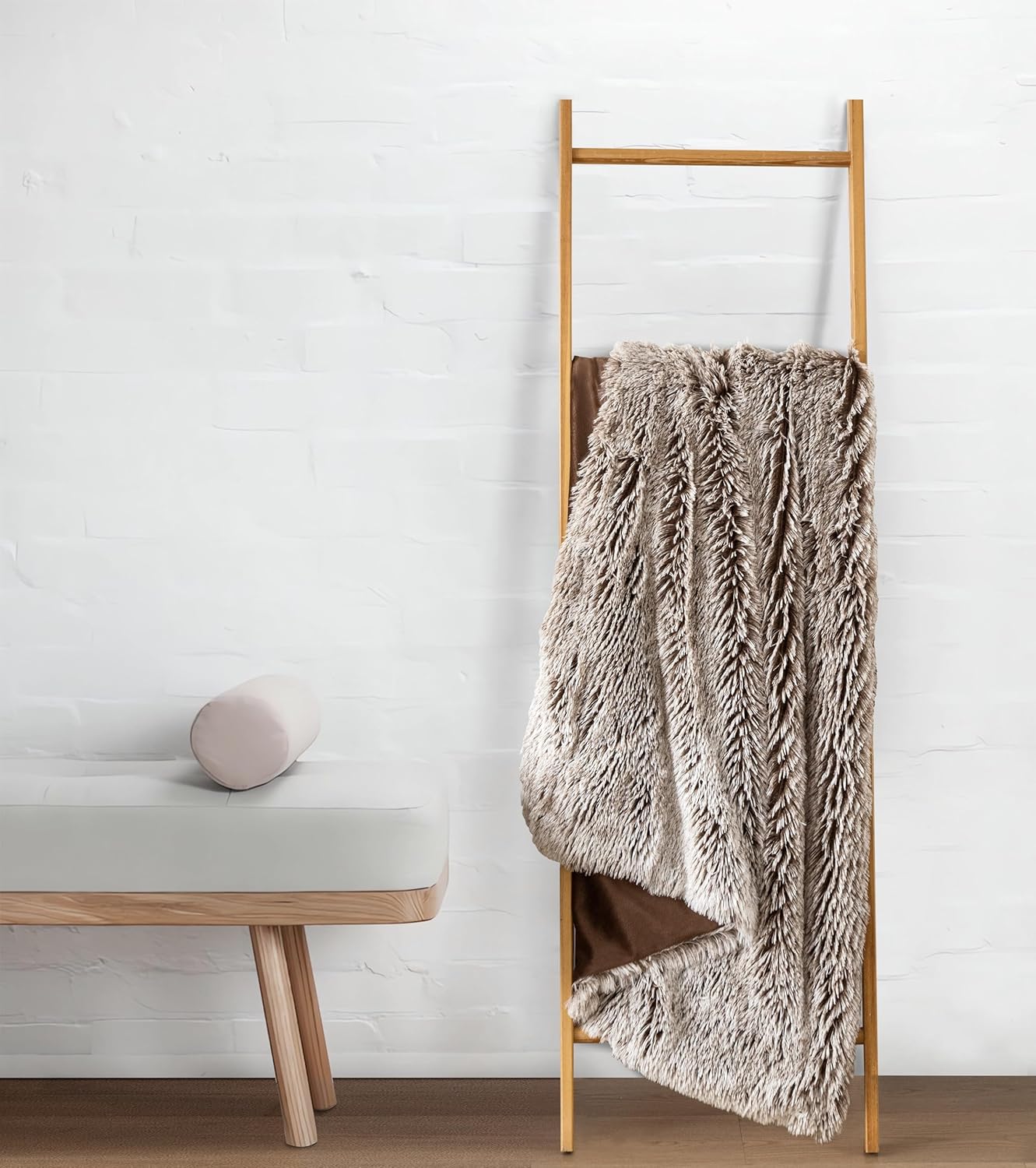 V439-TRSHAGGYCHEST-191083-02 Double Sided Fx Fur Shaggy Throw Blanket - Chestnut - Image 3