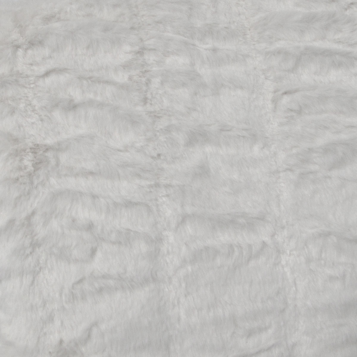 V442-ATX-THROW-HARPER-WHITE-RE-202506241232-02 Harper Soft Ruched Pattern Faux Fur Throw Rug 127 x 152 cm White - Image 3