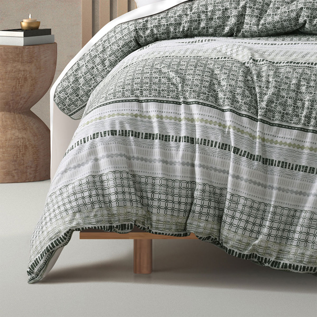 V442-BCA-QUILTCS-DRAKE-GREEN-KI-202502260945-03 Bianca Drake Green Cotton Sateen Quilt Cover Set King - Image 4