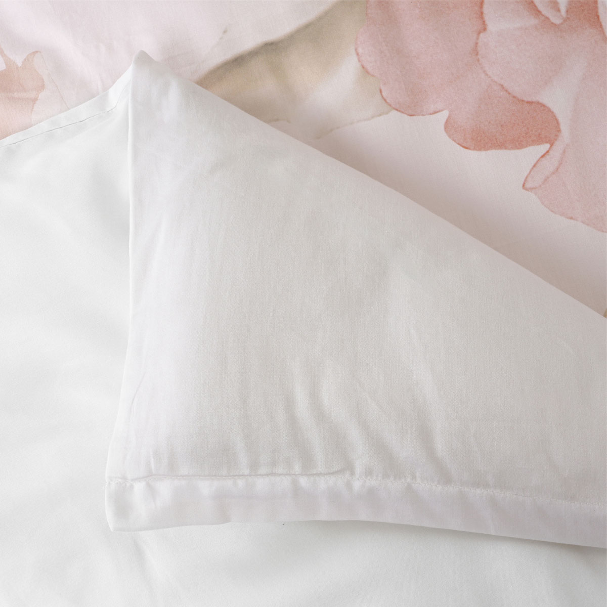 V442-BCA-QUILTCS-LAYLA-WHITE-SK-213151-04 Bianca Layla White Floral Printed Cotton Sateen Quilt Cover Set Super King - Image 5