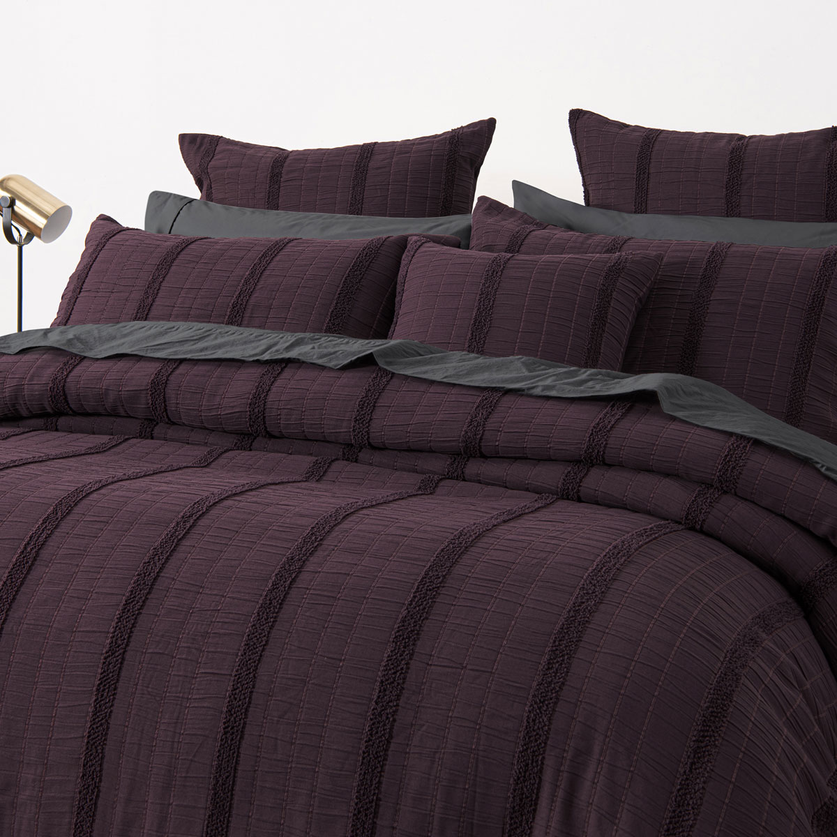 V442-BCA-QUILTCS-MALUA-GRAPE-QS-213154-02 Bianca Malua Grape Jacquard Striped Quilt Cover Set Queen - Image 3