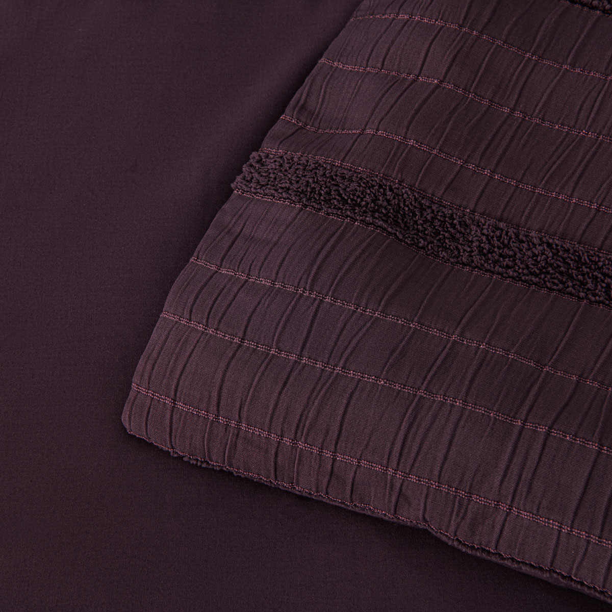 V442-BCA-QUILTCS-MALUA-GRAPE-QS-213154-04 Bianca Malua Grape Jacquard Striped Quilt Cover Set Queen - Image 5