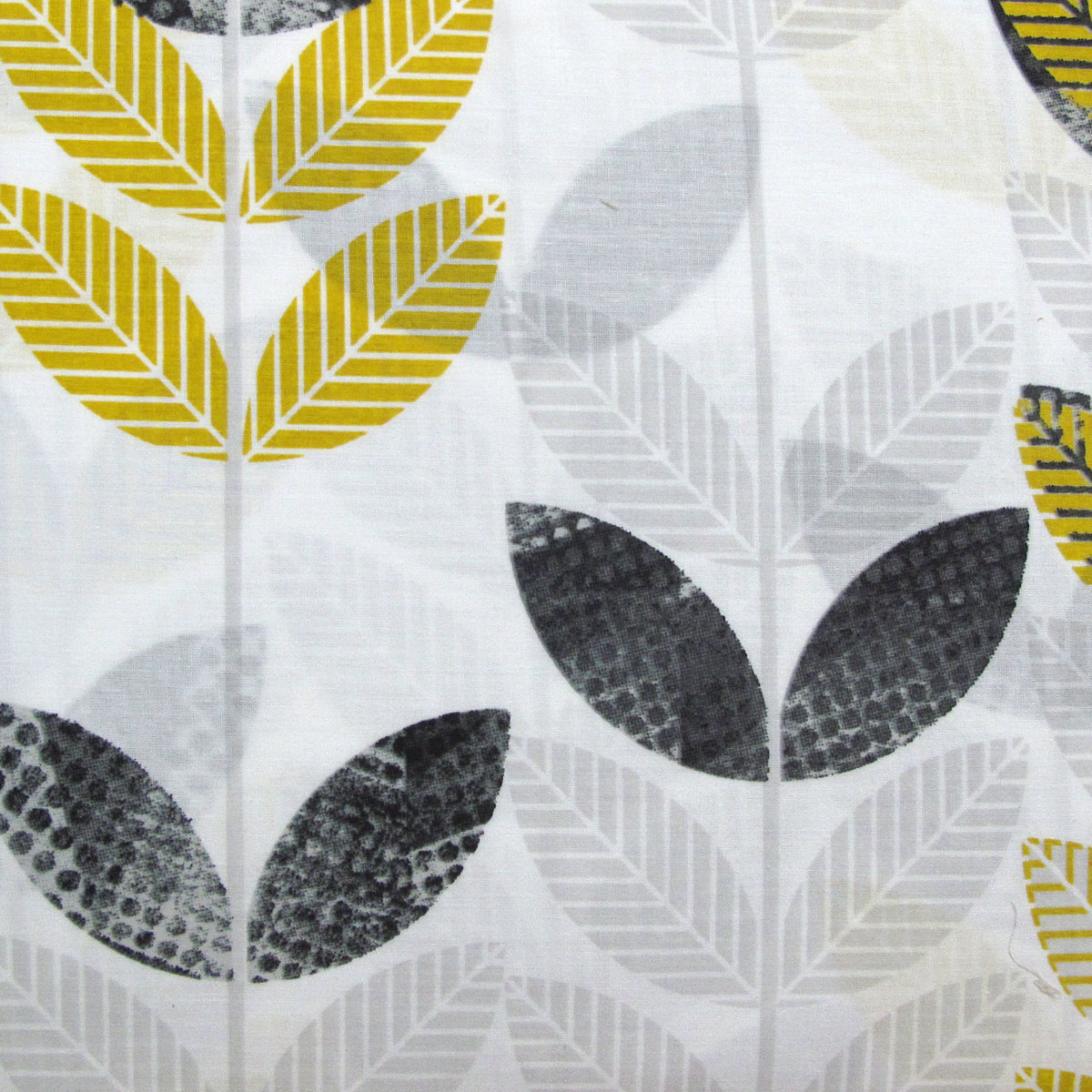 V442-CAP-QUILTCS-LEAVES-WHITE-QS-98508-02 Belmondo Leaves Easy Care Quilt Cover Set Queen - Image 3