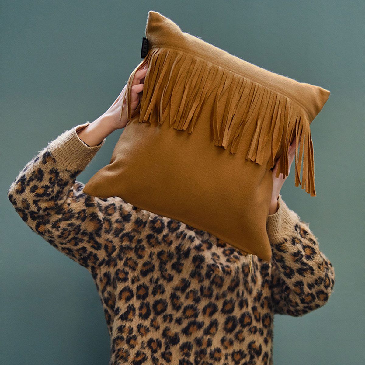 V442-HIN-CUSHION-AMSTERDAMFREY-BROWN-SQ-202505231010-03 KAAT Amsterdam Frey Brown Square Filled Cushion 40cm x 40cm - Image 4