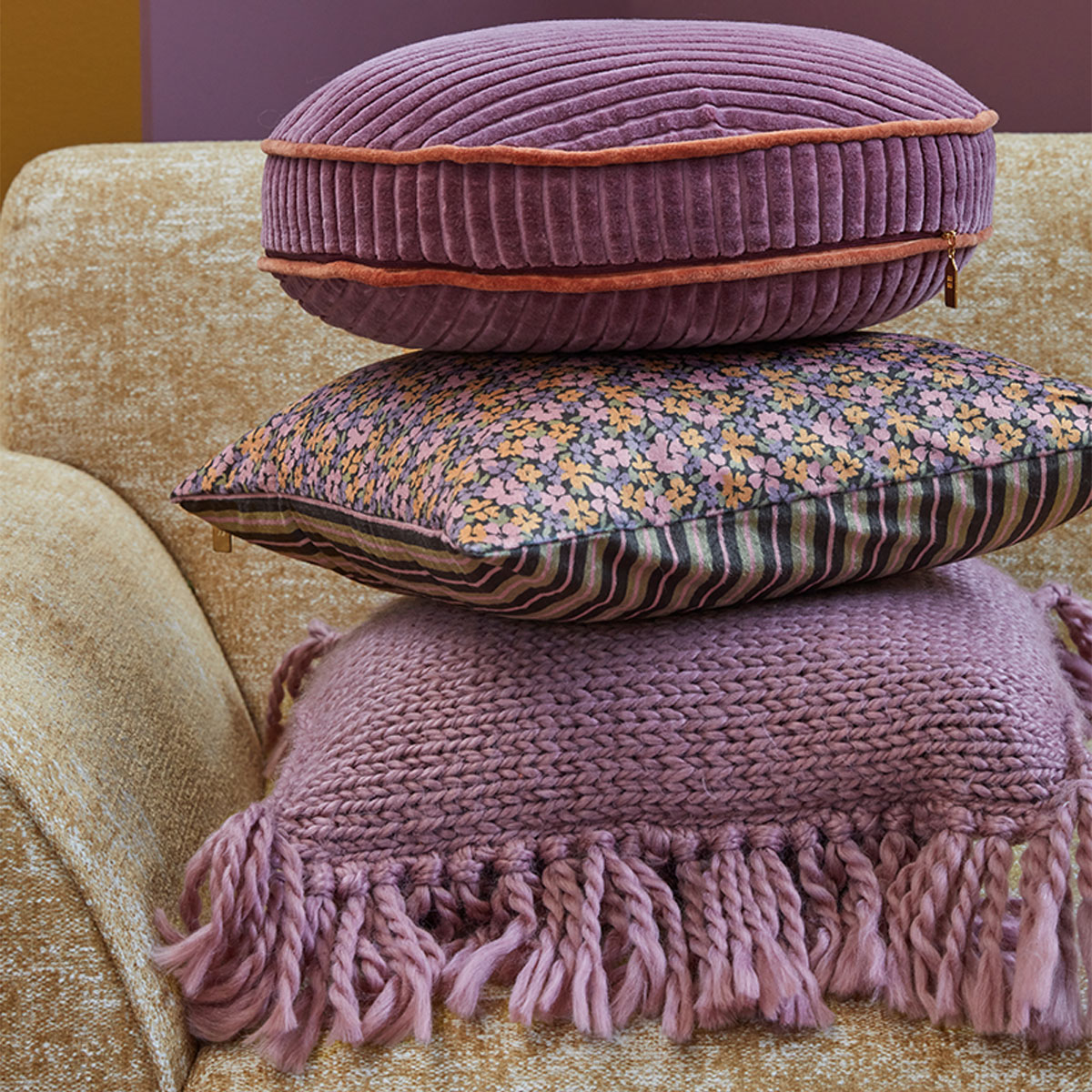 V442-HIN-CUSHION-AMSTERDAMLIYA-MULTI-SQ-202505231006-05 KAAT Amsterdam Liya Multi Floral Square Filled Cushion 43cm x 43cm - Image 6