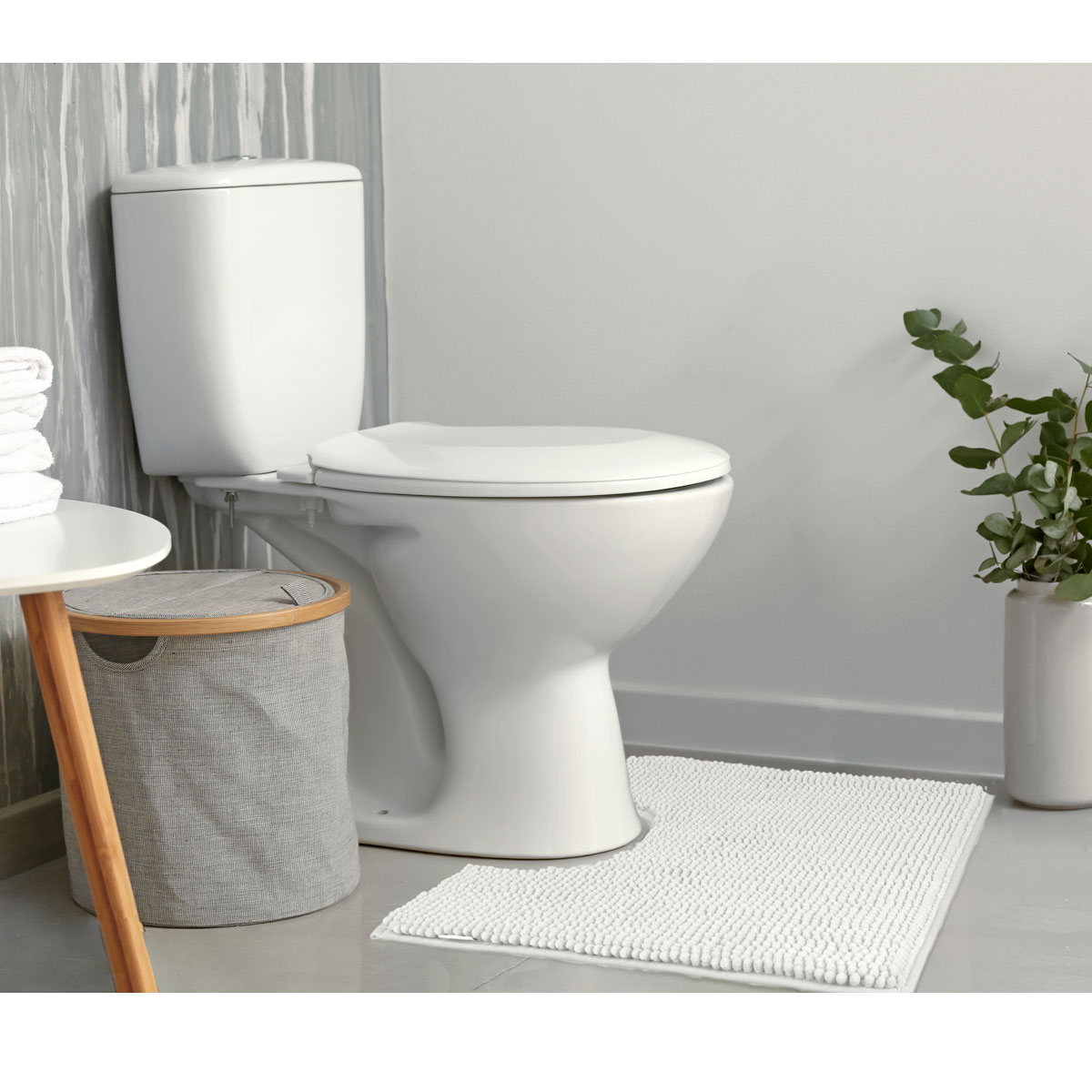 V442-INT-BATHM-TOGGLECONTOURED-WHITE-SH-141504-00 Toggle Microfiber Bath Mat Contourned White - Image 1