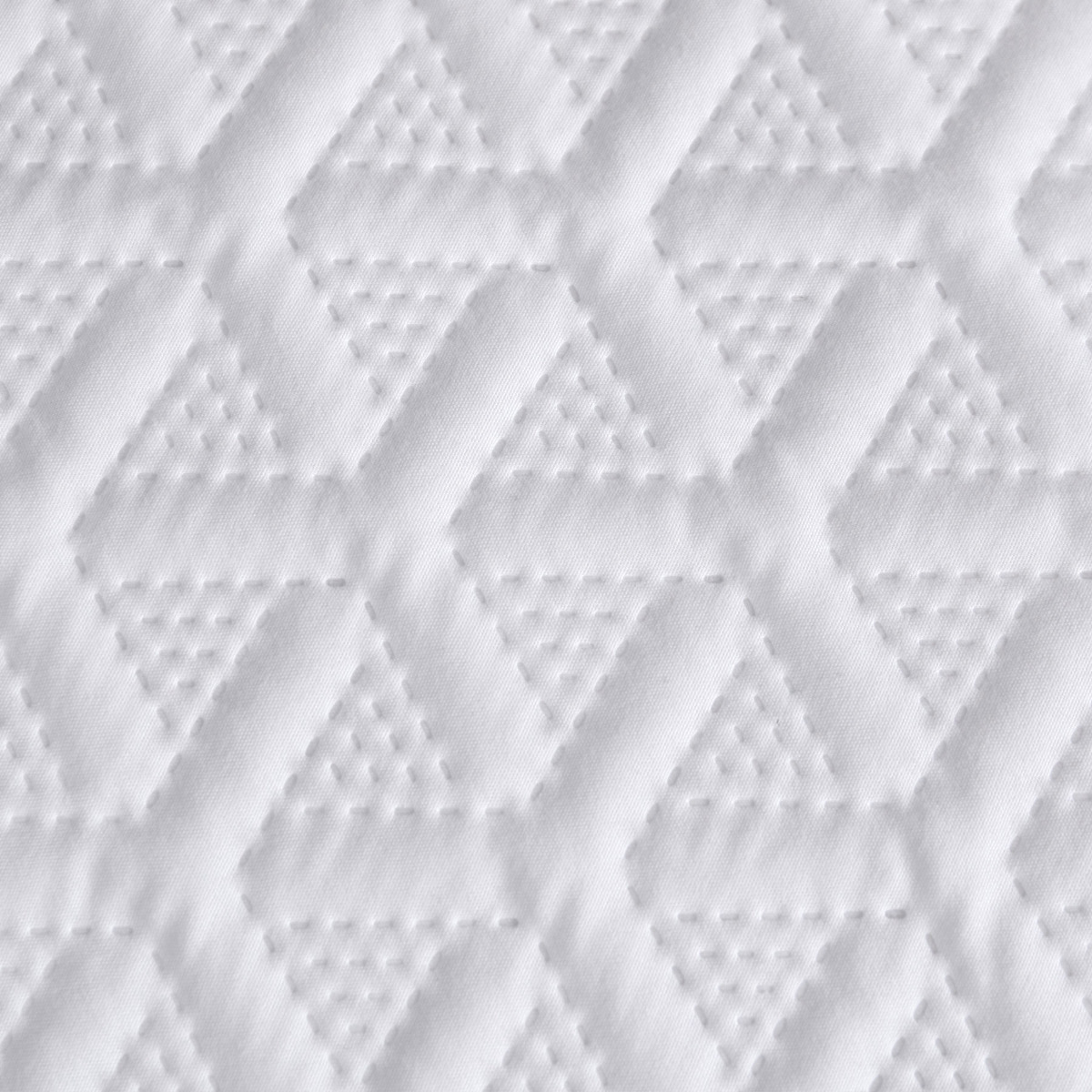 V442-INT-QUILTCS-LEONARDO-WHITE-DS-143740-01 Ardor Leonardo White Embossed Quilt Cover Set Double - Image 2
