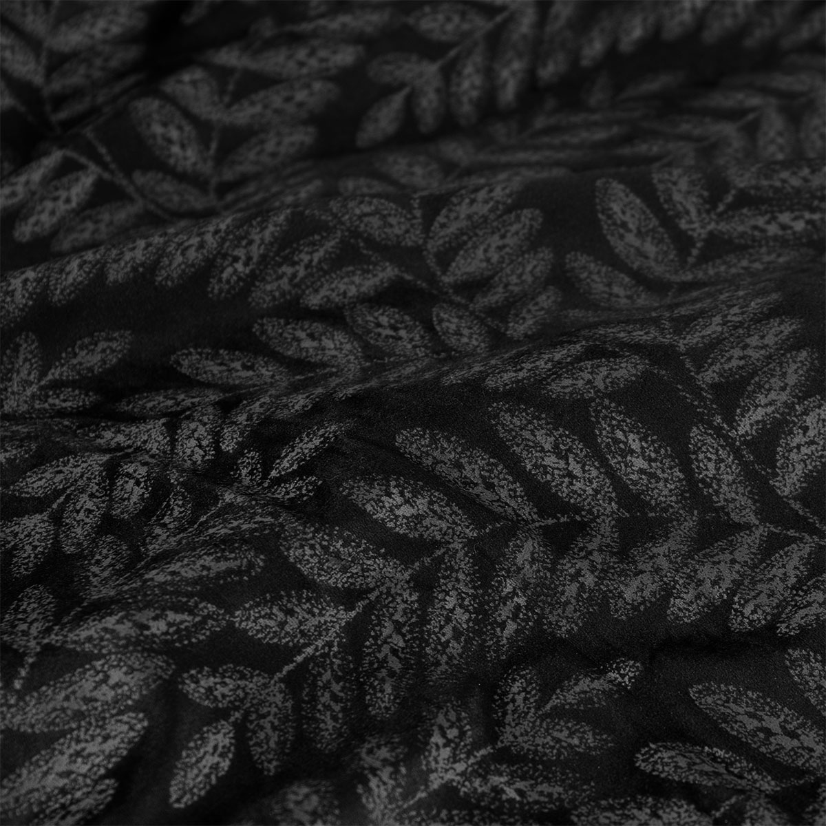 V442-INT-QUILTCS-RUIVELVET-BLACK-QS-202506190426-03 Ardor Rui Black Embossed Velvet Soft Quilt Cover Set Queen - Image 4