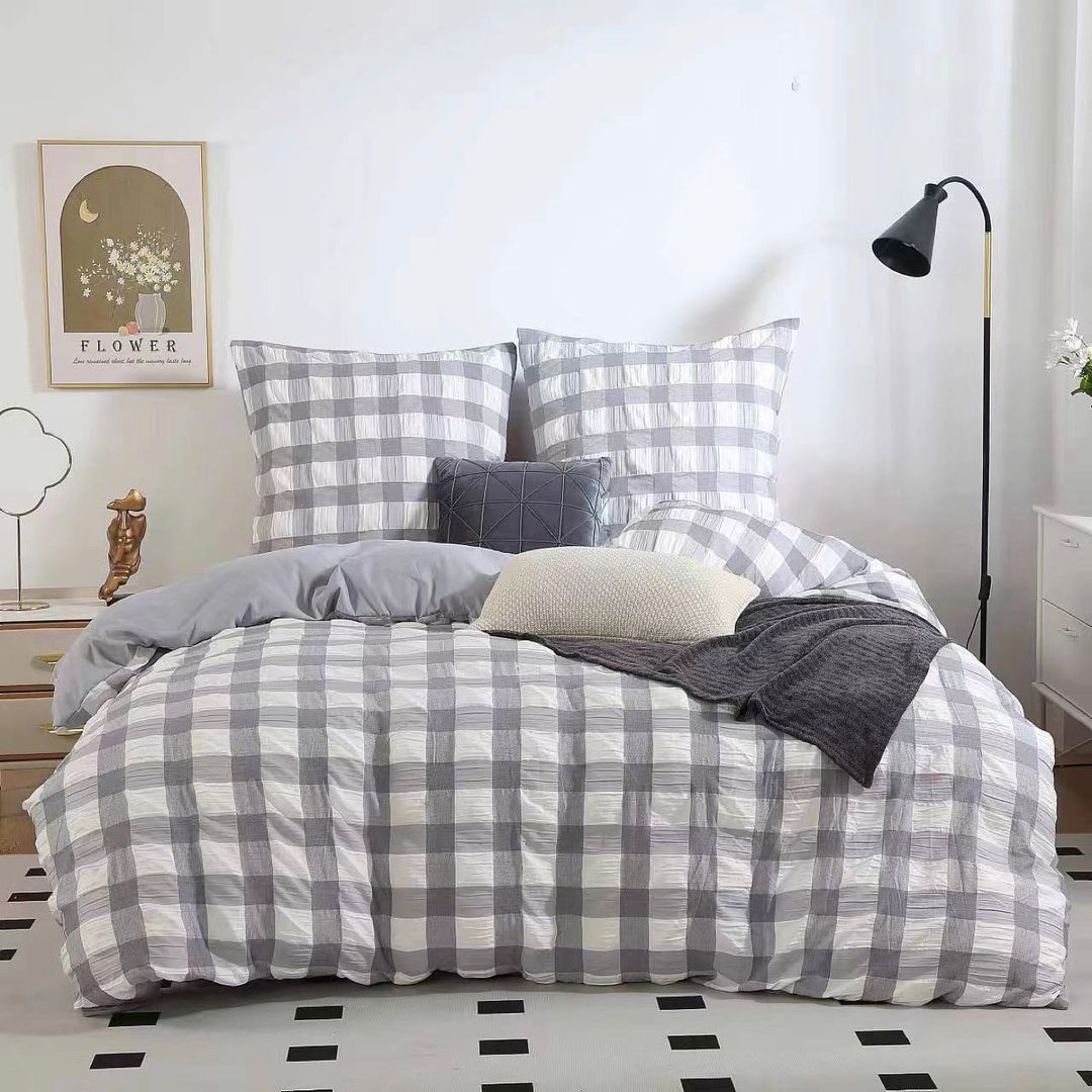 V493-JH-K-06-150836-00 Rylee Grey Check Seersucker Quilt Cover Set - King Size - Image 1