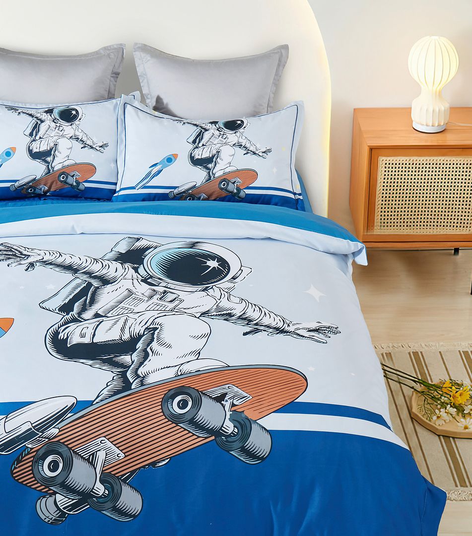 V493-SM-KS-02-150765-02 Astronaut Kids Quilt Cover Set - King Single Size - Image 3