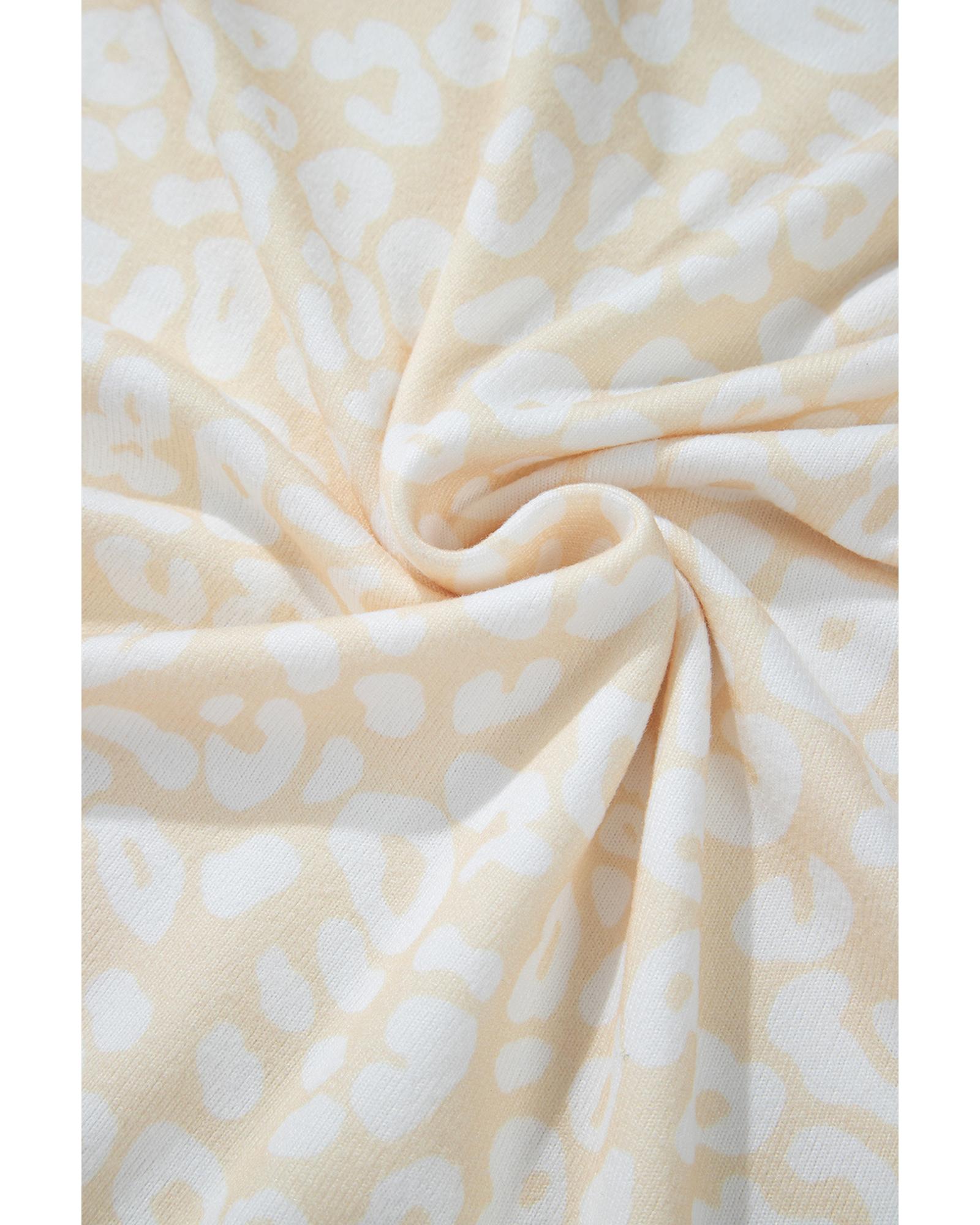 V539-AZEXDC151042-P120-XL-202508280000-00 White Cheetah Print Two Piece Loose Fit Cozy Loungewear - XL - Image 1