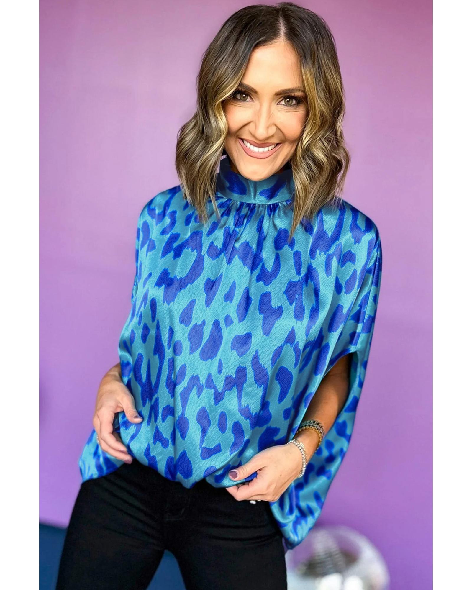 V539-AZEXDC25127404-P520-M-202508271055-03 Blue Animal Printed Mock Neck Detail Caftan Top - M - Image 4