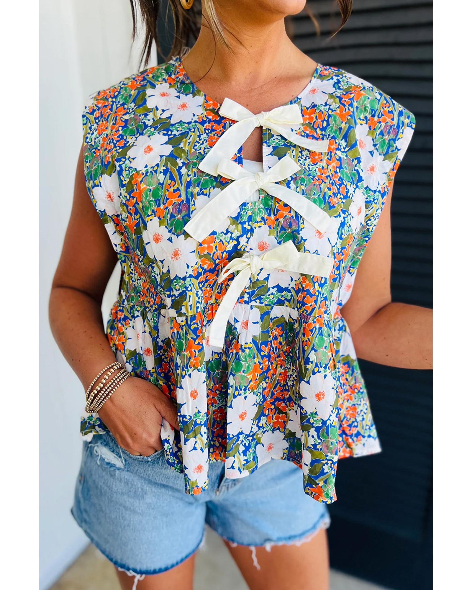 V539-AZEXDC25129527-P5-S-202506120541-00 Green Floral Print Bow Applique Slit Sleeveless Peplum Blouse - S - Image 1