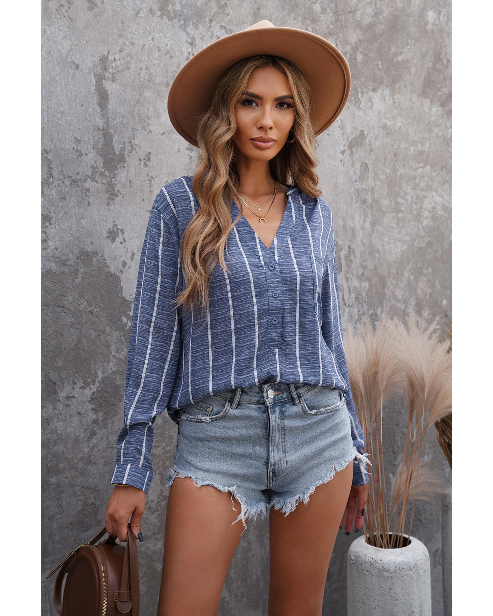V539-AZEXDC2551025-5-2XL-202508252200-06 Azura Exchange Striped V Neck Pocket Long Sleeve Top - 2XL - Image 7