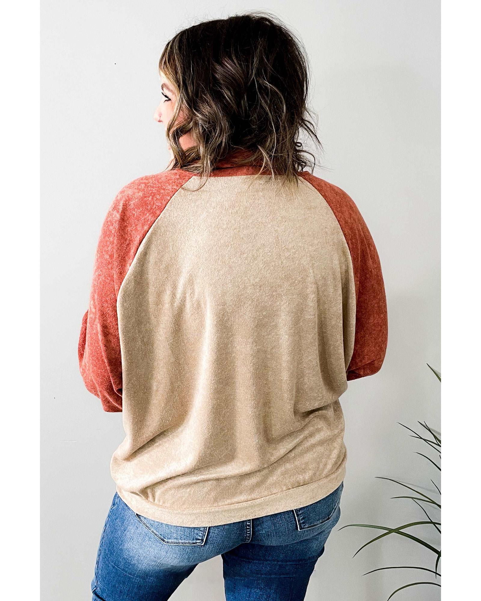 V539-AZEXPL253226-14-2X-202508311505-00 Orange Plus Size Colorblock Raglan Hoodie with Pockets - 2X - Image 1