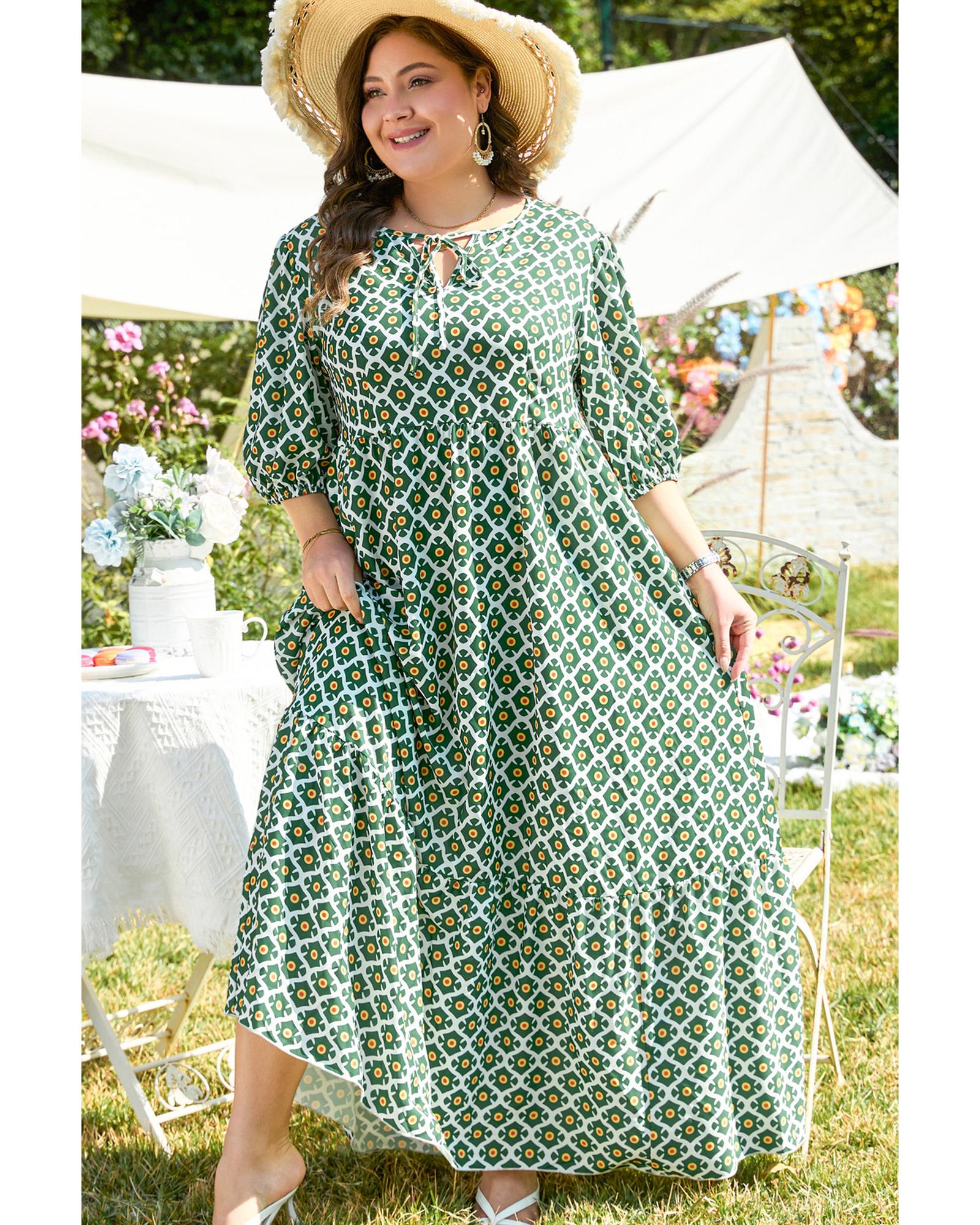 V539-AZEXPL612335-P920-2X-202508301455-00 Green Geometric Floral Print Half Sleeve Plus Size Maxi Dress - 2X - Image 1