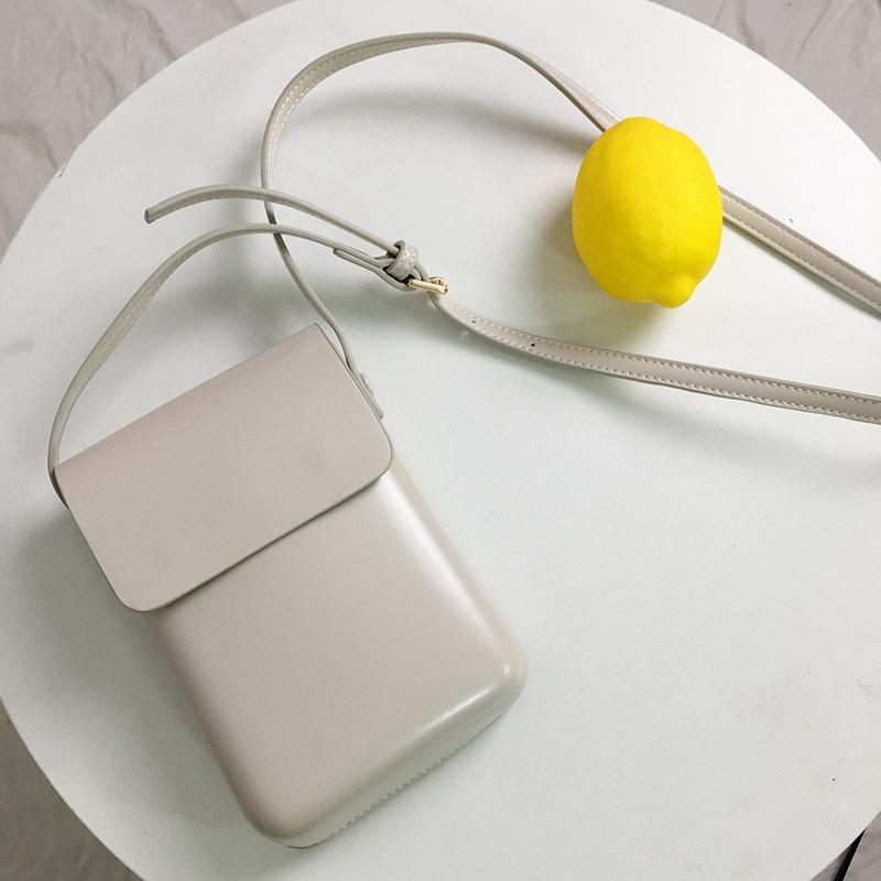 V562-5045303060DBT-202505191711-00 Versatile Creamy White Crossbody Phone Bag - Image 1