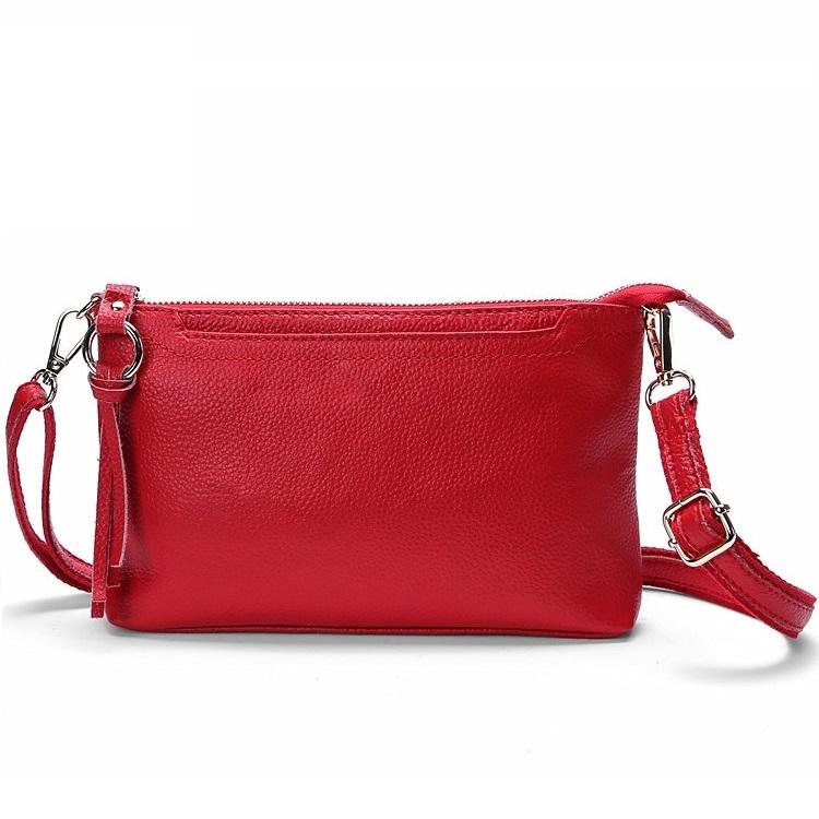 V562-A1034122750DBT-202505191505-00 Large Capacity Tassel Shoulder Bag For Women - Red - Image 1
