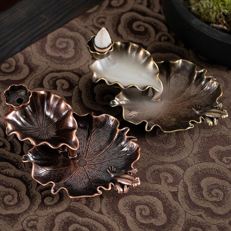 V562-A1037492060DBT-202503041659-06 Bronze Lotus Leaf Inverted Incense Burner - Antique Indoor - Copper Colour - Image 7