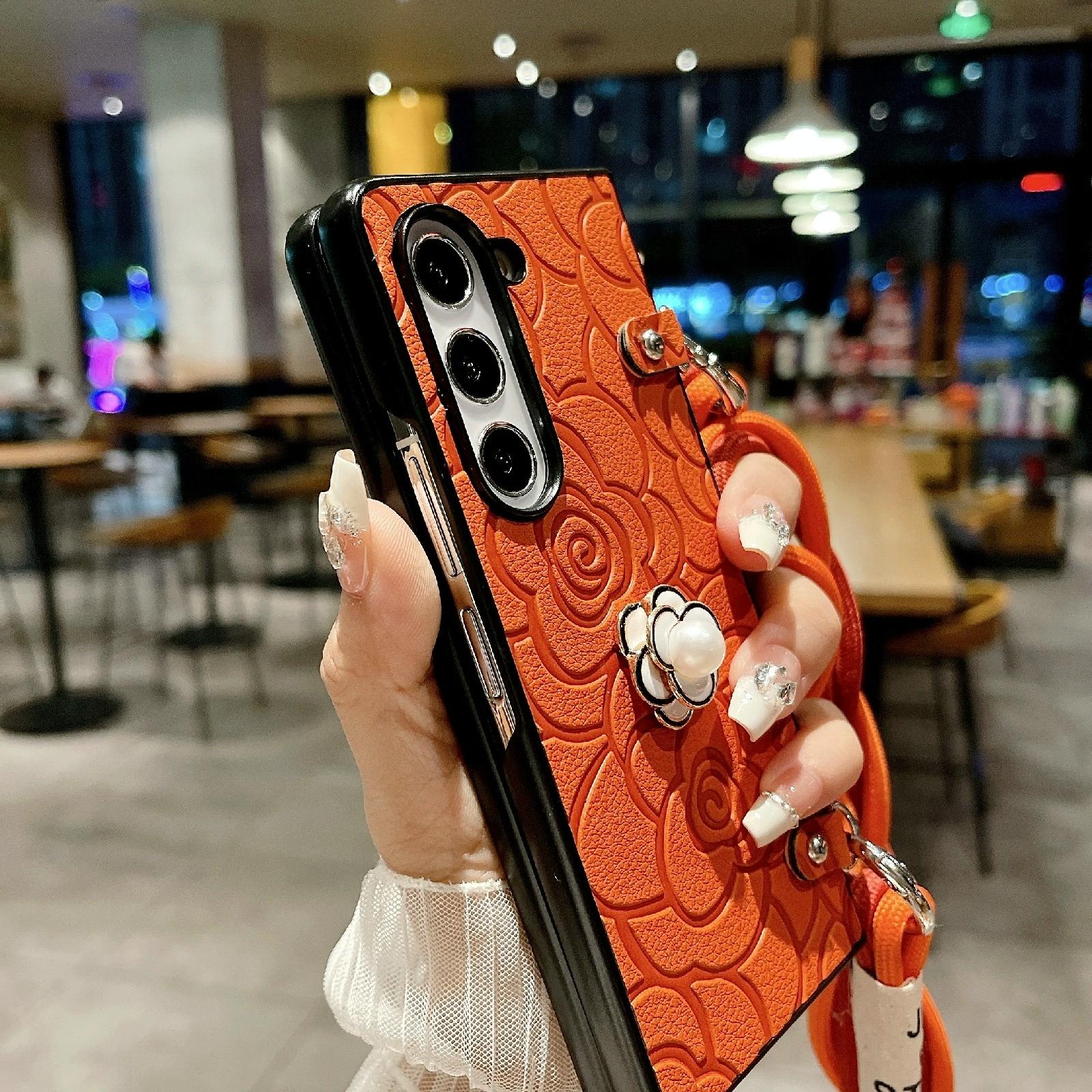 V562-A502500600ADE-202505221915-09 For Samsung Galaxy Z Fold4 5G Camellia Pattern Phone Case With Lanyard - White - Image 10