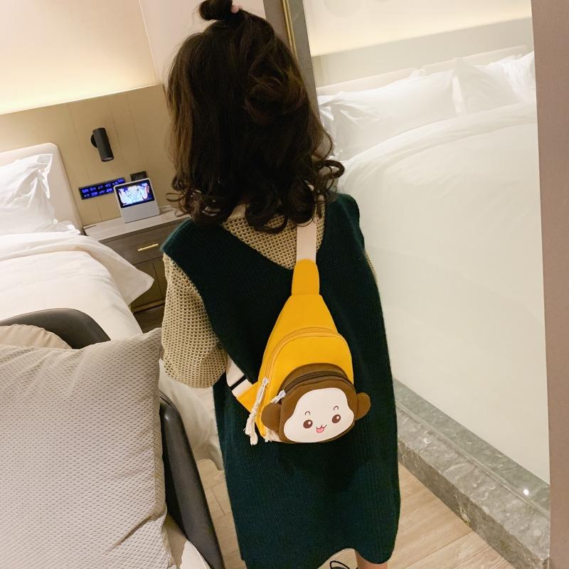 V562-B1022124060DBT-202505191541-07 Adorable Monkey Crossbody Bag For Kids - Red - Image 8