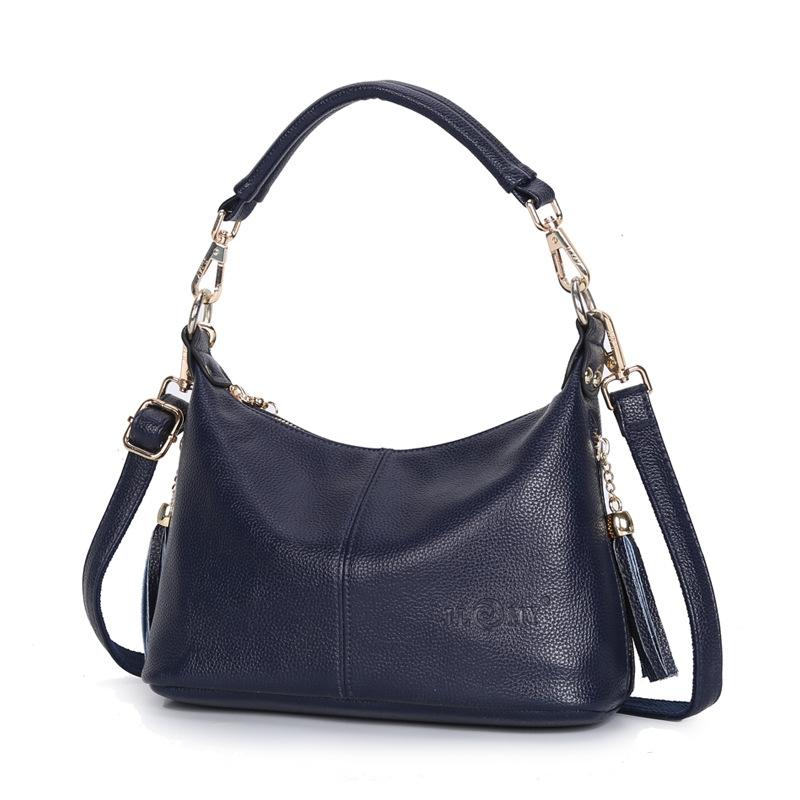 V562-B1057812060DBT-202505191712-00 Stylish Middle Aged Women Shoulder Bag - Blue - Image 1