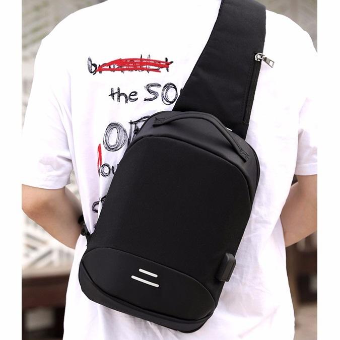 V562-B88643131YZ-202505191640-00 Versatile Oxford Shoulder Bag With Earphone & Usb - Black - Image 1