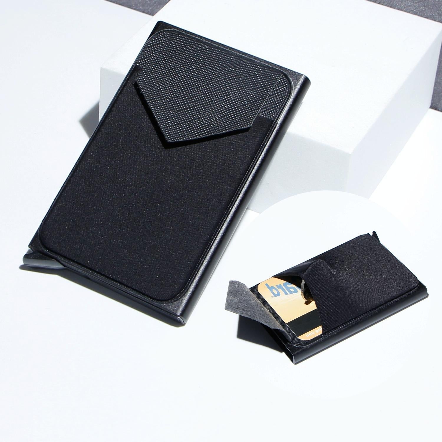 V562-C1028314060DBT-202503280312-08 Compact Metal Card Holder with Rfid Protection - Silver - Image 9