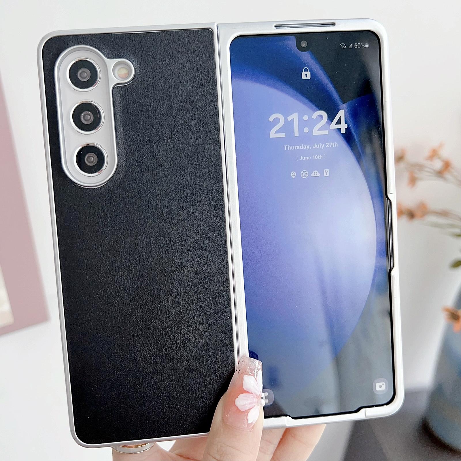 V562-C202771600ADE-202505221901-01 For Samsung Galaxy Z Fold4 5G Shiny Leather Phone Case With Metallic Finish - Purple - Image 2