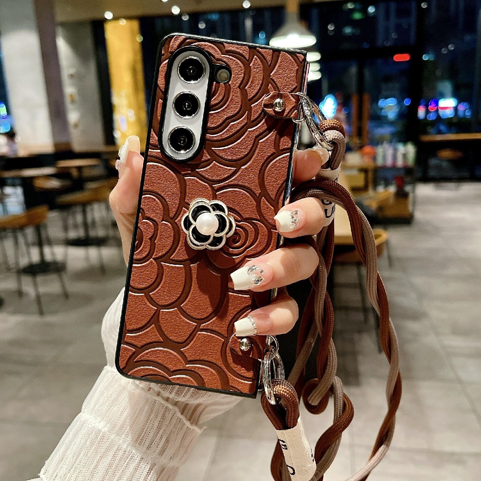 V562-F502500600ADE-202505221915-14 For Samsung Galaxy Z Fold4 5G Camellia Pattern Phone Case With Lanyard - Red - Image 15