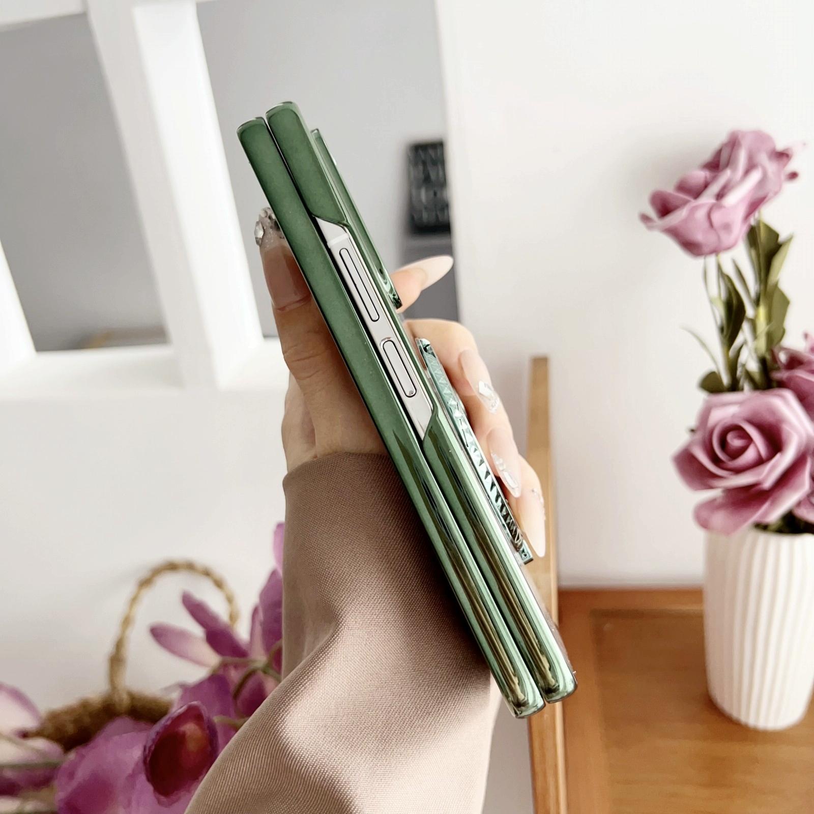 V562-F508093600ADE-202504292100-15 For Samsung Galaxy z Fold4 5G Shockproof Magsafe Holder for Rotating Plating Phone Case - Purple - Image 16