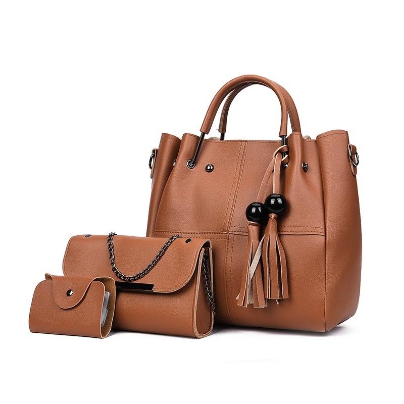 V562-Z06190231YZ-202505191513-00 Versatile 3 In 1 Pu Shoulder Bag With Bear Tassel - Image 1