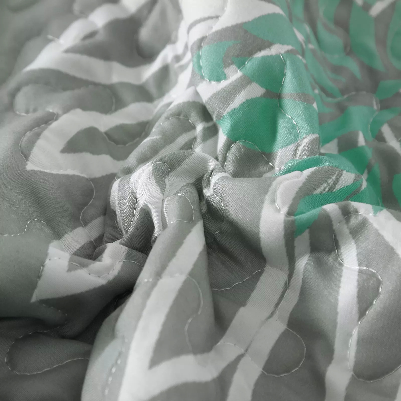V745-MAC080164Q13U-190953-10 Elegant Quilted Bedspread and Pillowcases Set: Infuse Your Bedroom with Charm - Queen size - Image 11