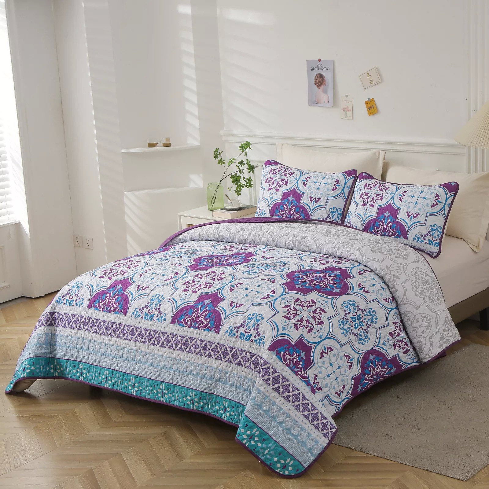 V745-MAC080249Q13U-190930-01 Handsome Quilted Bedspread and Pillowcases Set: Strong, Sturdy, and Stylish - Queen size - Image 2