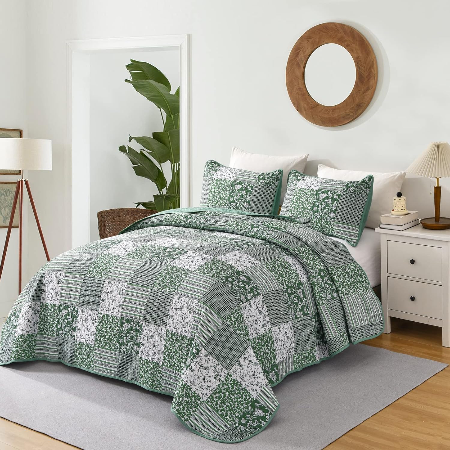 V745-MAC080315Q13U-190893-01 Delightful Quilted bedspread and pillowcovers set: Indulge in Comfort - Queen size - Image 2
