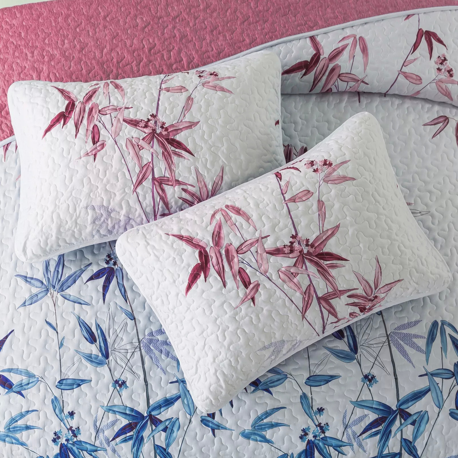 V745-MAC080408Q13U-190891-04 Floral Quilted bedspread and pillowcovers set: Embrace Nature Indoors - Queen size - Image 5