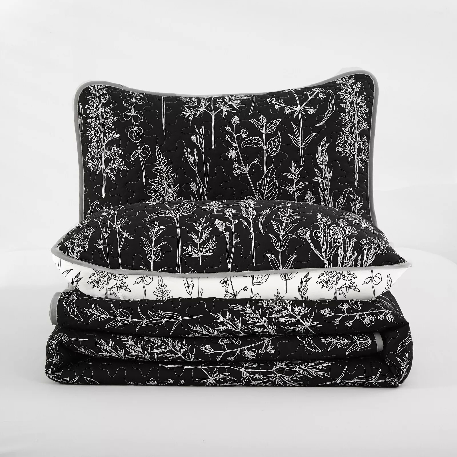 V745-MAC090241Q13U-190950-08 Cultured Quilted Coverlet and Pillowcases Set: Style Meets Functionality - Queen size - Image 9