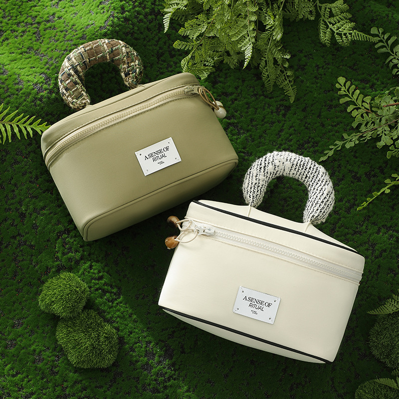 V888-ELOSUNG15345-212812-04 Portable Waterproof Cosmetic Bag with Handle - Pale Green - Image 5