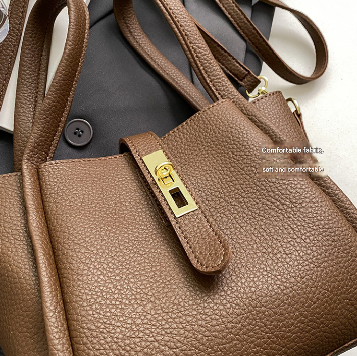 V888-ELOSUNG16367-215918-02 Coffee Brown Elegant Leather Shoulder Bag - Compact Handbag with Adjustable Strap - Image 3