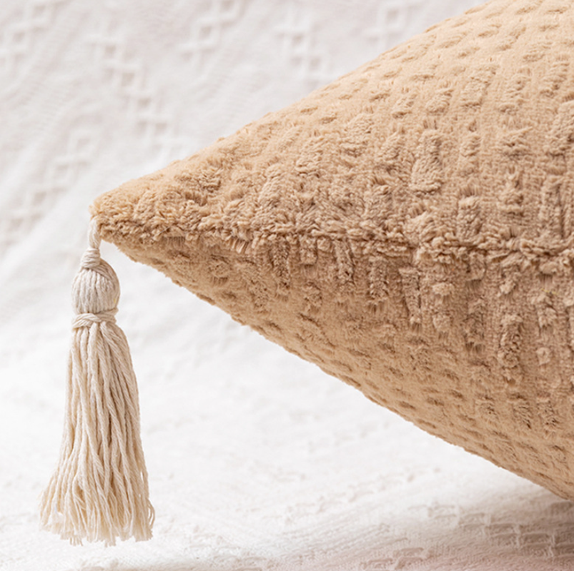 V888-ELOSUNG20702-202502281042-04 Milk tea yellow Set of 2 Textured Velvet Throw Pillow Covers with Tassels - Decorative Square Cushions 45*45cm - Image 5