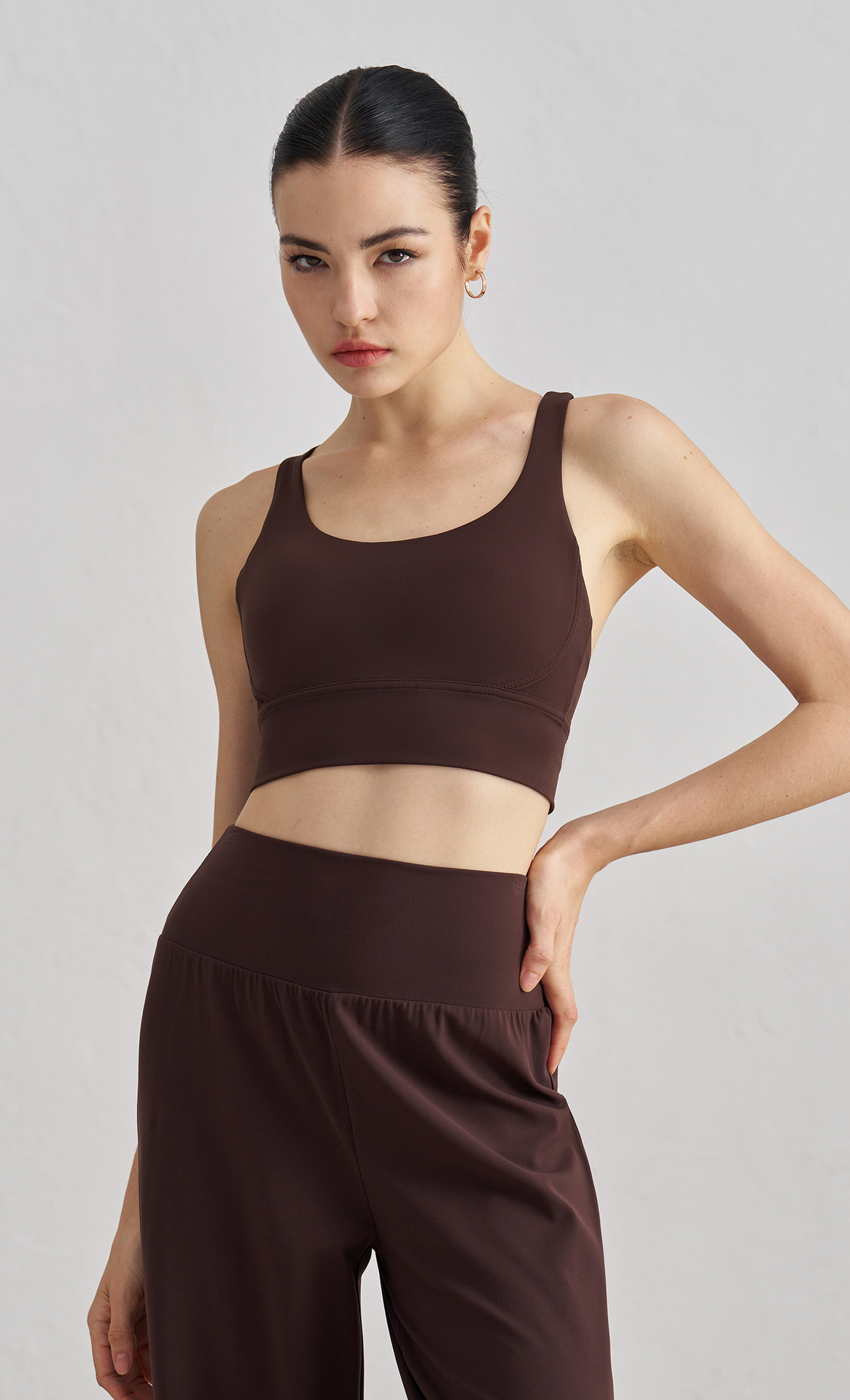 V888-ELOSUNG21016-224845-01 Size XL Coffee Cross-Back Yoga Sports Bra for Women - High Support & Shockproof Fitness Bra - Image 1